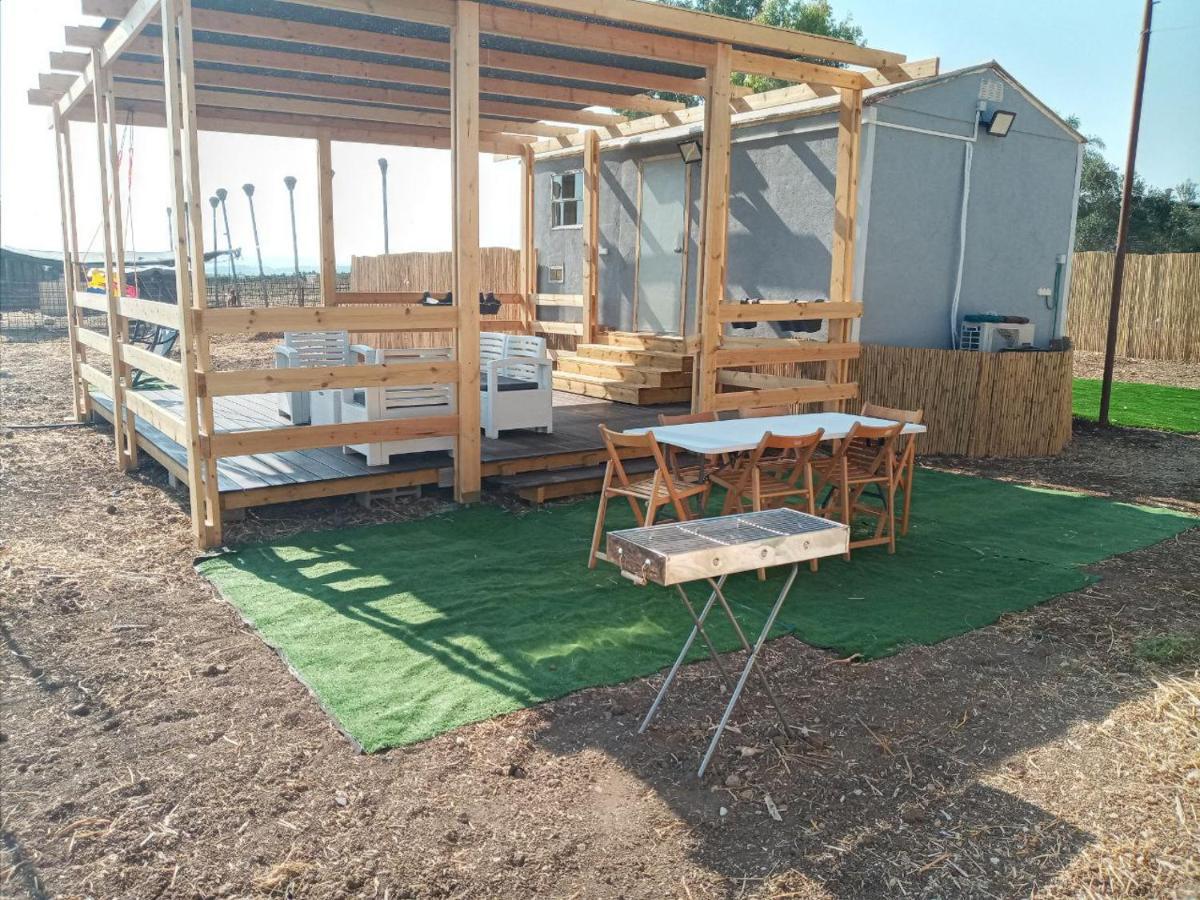 Appartamento אצל דוד בכפר Kfar Gidon Esterno foto