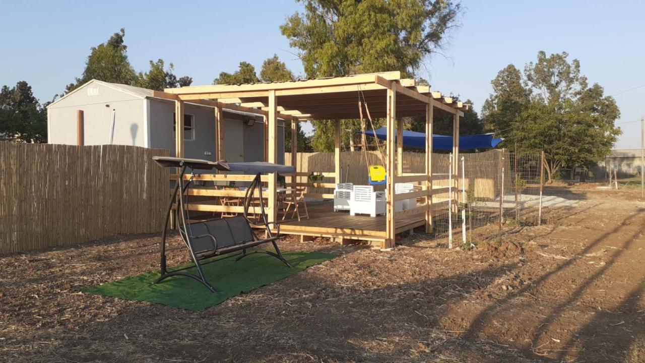 Appartamento אצל דוד בכפר Kfar Gidon Esterno foto